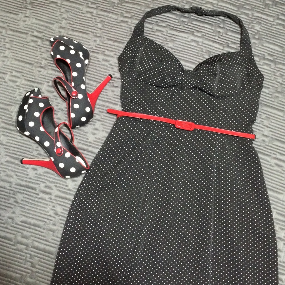 Black & White Retro Pinup Wiggle Dress